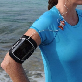 Gadgets Nite Ize Armband for iPhone 4/4S & Similar 2