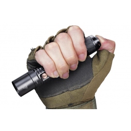 Flashlights Fenix UC35 v2.0 Rechargeable 1000 Lumens 2
