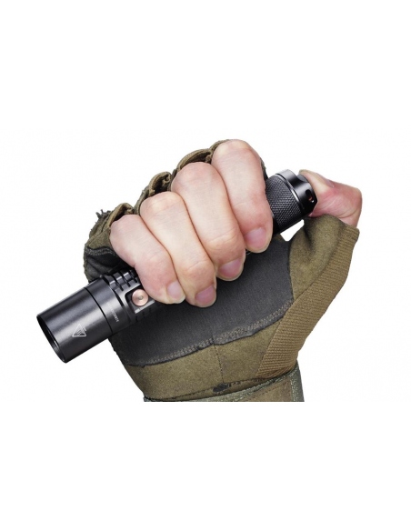 Flashlights Fenix UC35 v2.0 Rechargeable 1000 Lumens