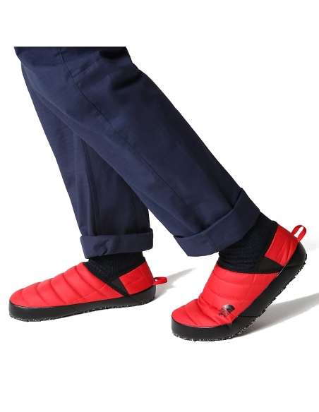 Slippers The North Face Men's Thermoball V Traction Mules Red