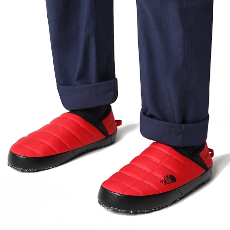 Slippers The North Face Men's Thermoball V Traction Mules Red