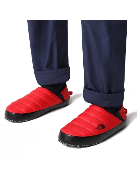 Slippers The North Face Men's Thermoball V Traction Mules Red
