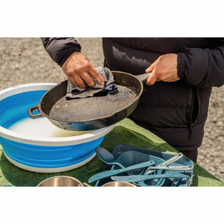 Προσανάμματα - Αξεσουάρ Coghlan's Cast Iron Cleaning Kit