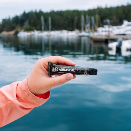 Care - Cleaning for Apparel & Shoes Gear Aid Aquasure FD Repair Adhesive 28g