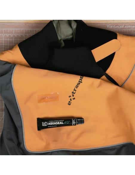 Care - Cleaning for Apparel & Shoes Gear Aid Aquasure FD Repair Adhesive 28g