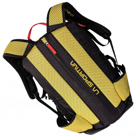 Hiking Backpacks La Sportiva X-Cursion 28L Backpack Hiking Backpacks La Sportiva X-Cursion 28L Backpack