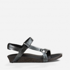 Teva Women s Ysidro Universal Metallic Petridis Stores